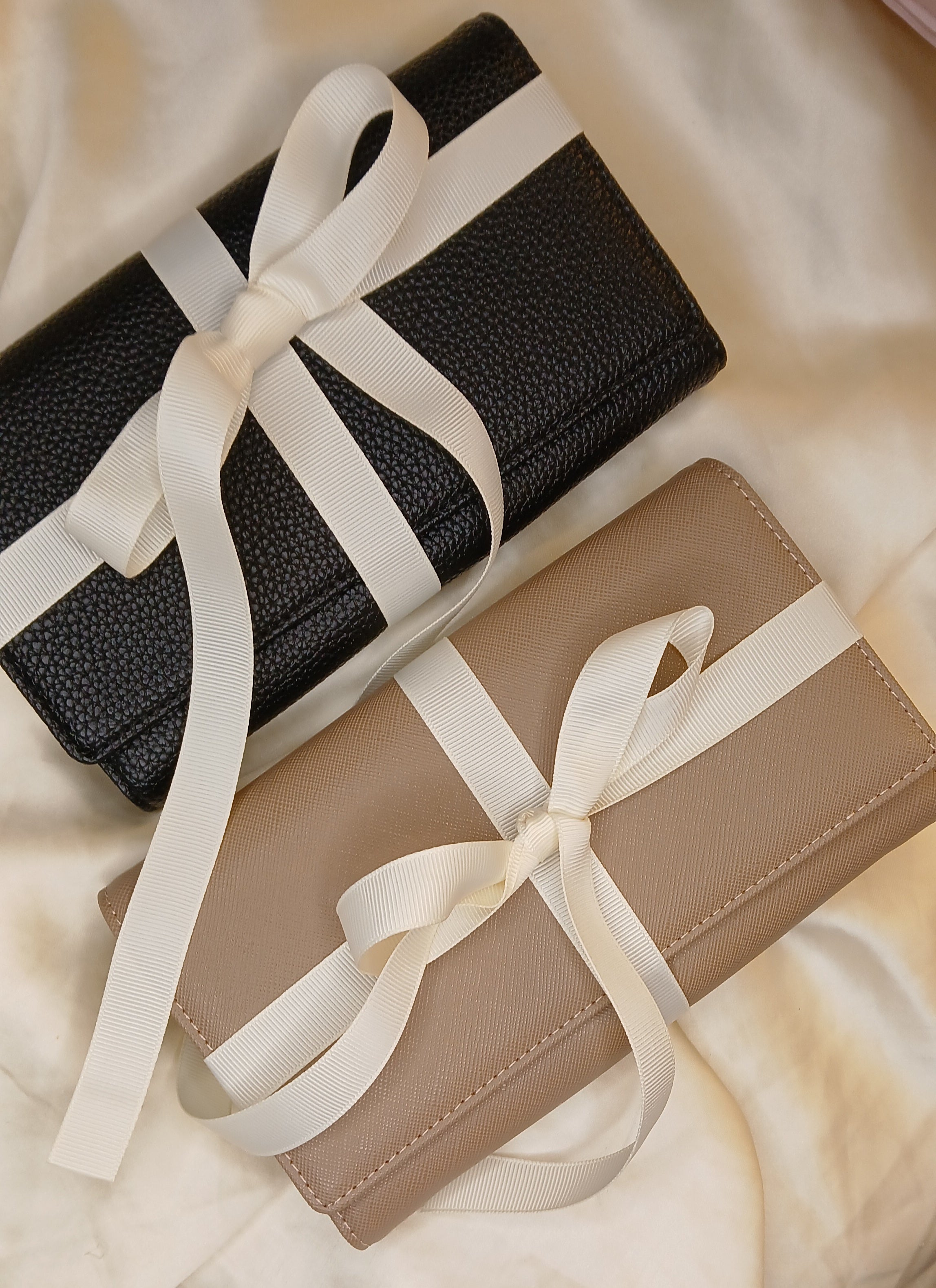 The Pretty x Paid Wallet