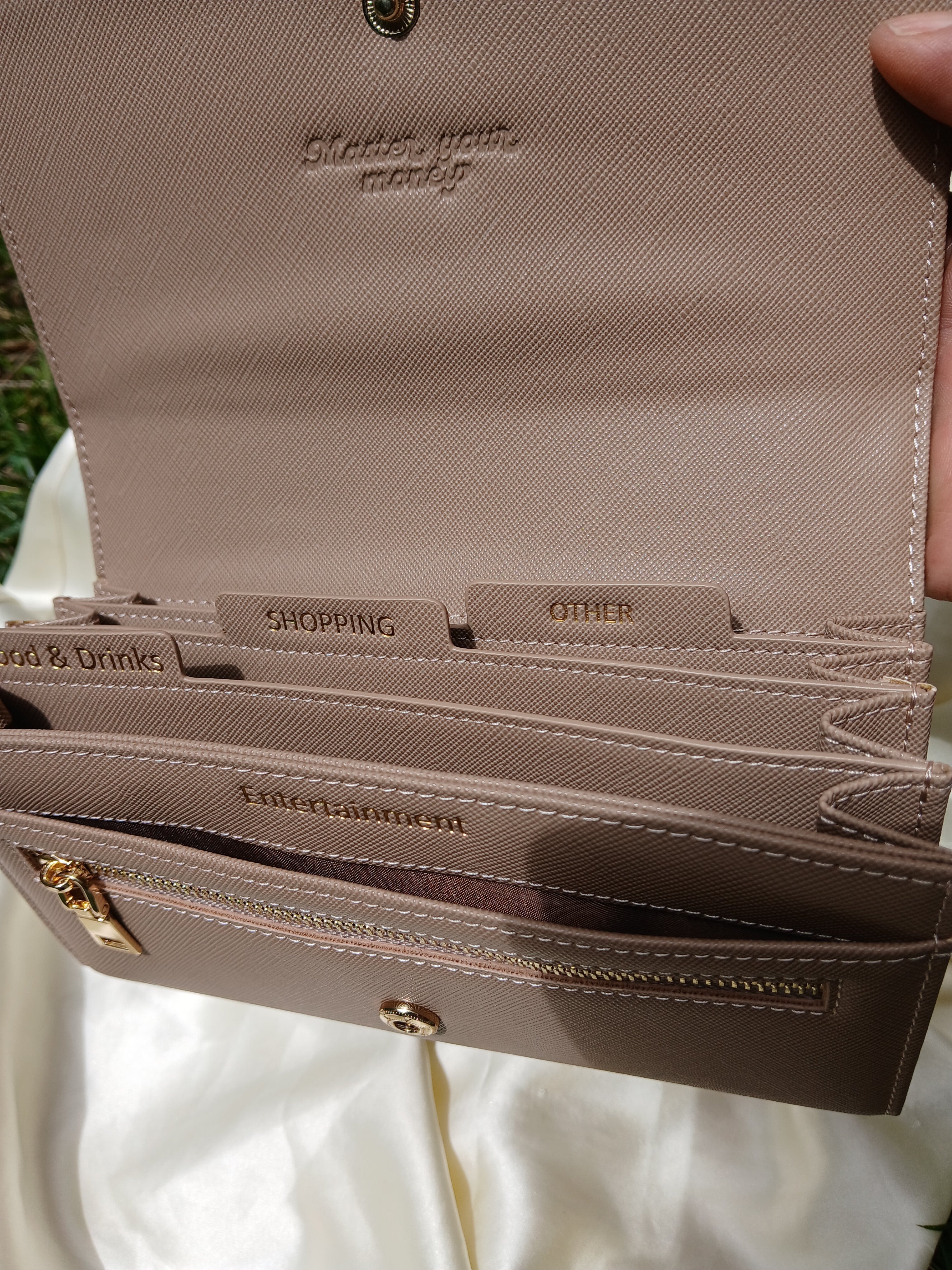 The Pretty x Paid Wallet